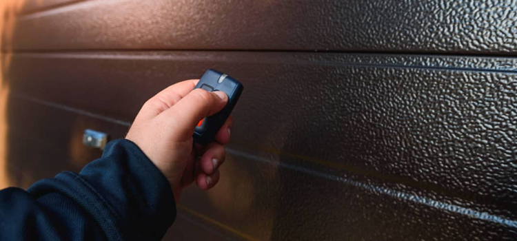 automatic door opener with remote control in Fort Pierce