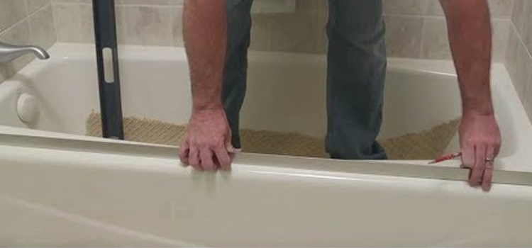 Sliding Shower Door Repair in Fort Pierce
